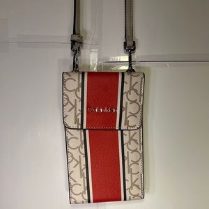 Calvin Klein Hailey Signature Chain Crossbody Purse